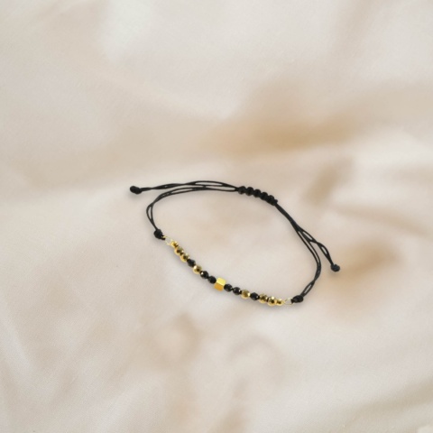 Bransoletka Na Sznurku Spinel