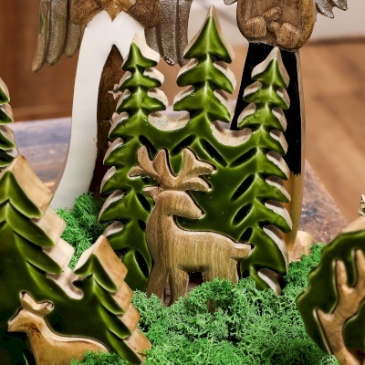 Drewniany Stojący Jeleń w Lesie 3D - 25x15 cm