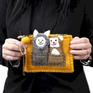 Filcowa Saszetka z Kukiełkami na Palce - Miś i Owca