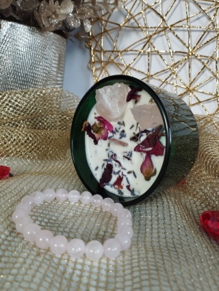 Zestaw upominkowy- świeca sojowa kochanków + bransoletka z kamieniami kwarcu różowego