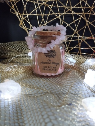 Zestaw upominkowy - świeczka sojowa jaśminowa + bransoletka z kwarcem różowym