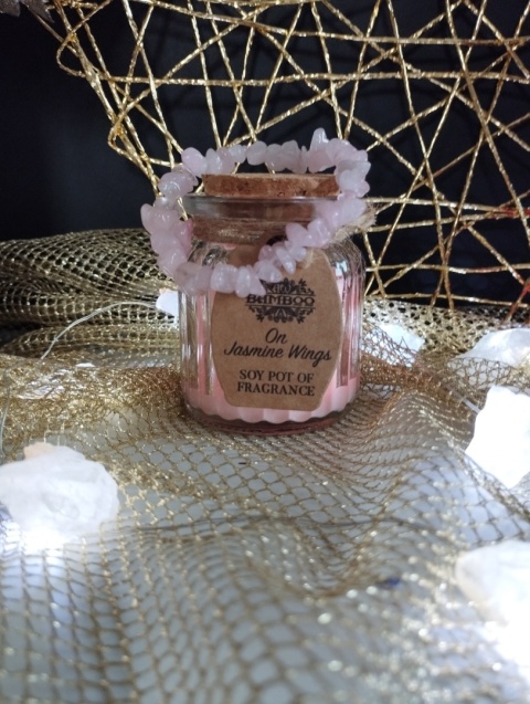 Zestaw upominkowy - świeczka sojowa jaśminowa + bransoletka z kwarcem różowym